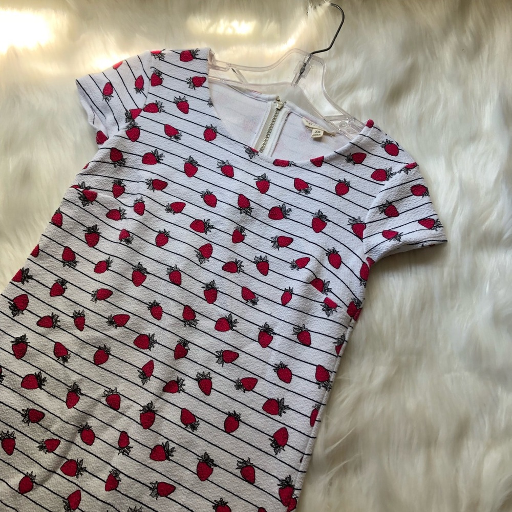 nwot strawberry print dress